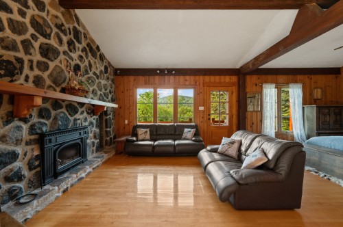 Salon - 5300 Crois. St-Norbert, Val-Morin, QC - Indoor Photo Showing Living Room With Fireplace