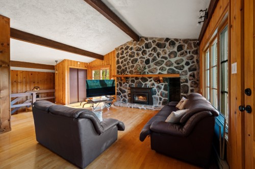 Salon - 5300 Crois. St-Norbert, Val-Morin, QC - Indoor Photo Showing Living Room With Fireplace