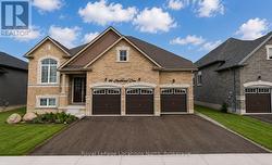 316 RAMBLEWOOD DRIVE Wasaga Beach, ON L9Z 1R5