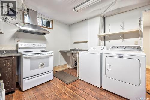 1614 Mckercher Drive, Saskatoon, SK - Indoor Photo Showing Laundry Room