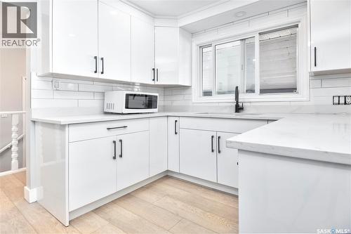 1614 Mckercher Drive, Saskatoon, SK - Indoor Photo Showing Kitchen