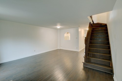 Salon - 521 Rue Hyman, Dollard-Des-Ormeaux, QC - Indoor Photo Showing Other Room