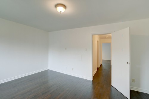 Chambre à coucher principale - 521 Rue Hyman, Dollard-Des-Ormeaux, QC - Indoor Photo Showing Other Room