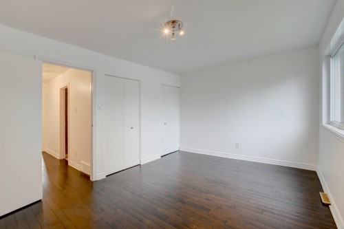 Chambre à coucher - 521 Rue Hyman, Dollard-Des-Ormeaux, QC - Indoor Photo Showing Other Room