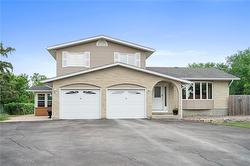 55056 Vernon RD  Dugald, MB R5P 0E5
