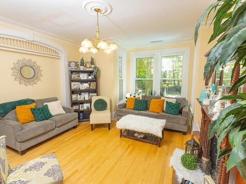 44 John Street, Shelburne, NS - Indoor Photo Showing Living Room