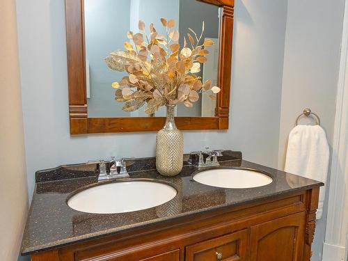44 John Street, Shelburne, NS - Indoor Photo Showing Bathroom