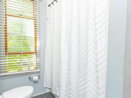 44 John Street, Shelburne, NS - Indoor Photo Showing Bathroom