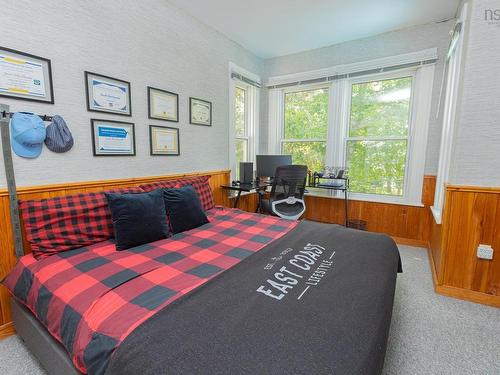 44 John Street, Shelburne, NS - Indoor Photo Showing Bedroom
