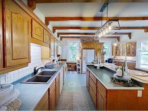 44 John Street, Shelburne, NS - Indoor Photo Showing Kitchen With Double Sink
