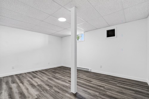 Family Room - 405 Rue De La Montagne, Saint-Calixte, QC - Indoor Photo Showing Other Room