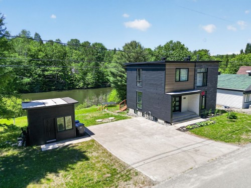 Courtyard - 405 Rue De La Montagne, Saint-Calixte, QC - Outdoor
