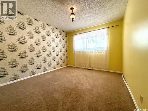 1317 Main Street, Canora, SK - Indoor Photo Showing Other Room