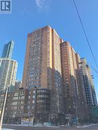 511 - 633 BAY STREET Toronto, ON M5G 2G4