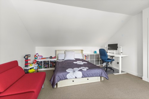 Mezzanine - 177 Av. Mason, Pointe-Claire, QC - Indoor Photo Showing Bedroom