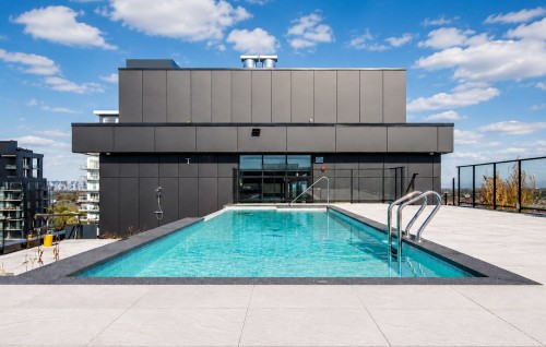 Pool - 904-605 Rue De L'Escale, Brossard, QC - Outdoor With In Ground Pool