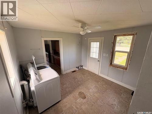 218 Main Street, Norquay, SK - Indoor Photo Showing Laundry Room