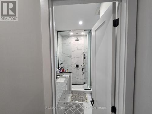 5 Norbury Crescent, Toronto, ON - Indoor Photo Showing Bathroom