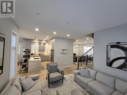 5 Norbury Crescent, Toronto, ON - Indoor Photo Showing Living Room
