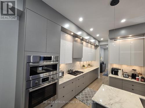 5 Norbury Crescent, Toronto, ON - Indoor Photo Showing Kitchen With Upgraded Kitchen