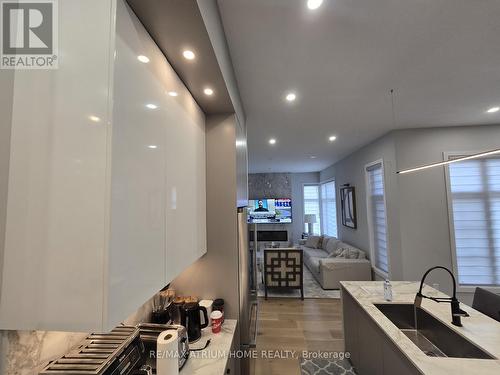 5 Norbury Crescent, Toronto, ON - Indoor