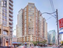 906 - 717 BAY STREET Toronto, ON M5G 2J9