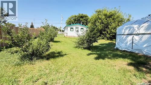 St 24 2Nd Street, Tompkins, SK 