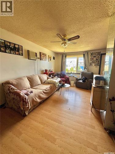 561 18Th Street E, Prince Albert, SK - Indoor
