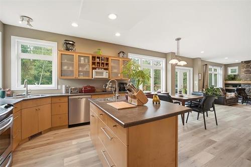 107 Hazel Ave, St Andrews, MB - Indoor Photo Showing Other Room