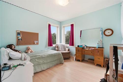 107 Hazel Ave, St Andrews, MB - Indoor Photo Showing Bedroom