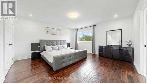 73 Doubtfire Crescent, Markham, ON - Indoor Photo Showing Bedroom