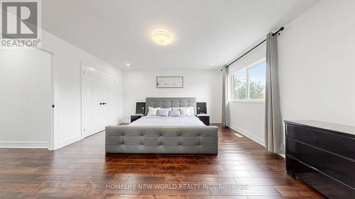 73 Doubtfire Crescent, Markham, ON - Indoor Photo Showing Bedroom