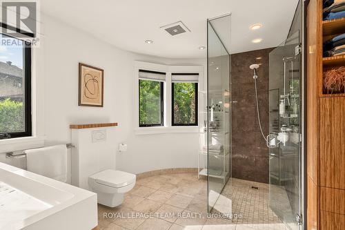 120 Riverdale Avenue, Ottawa, ON - Indoor Photo Showing Bathroom
