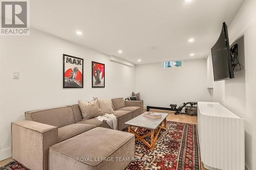 120 Riverdale Avenue, Ottawa, ON - Indoor