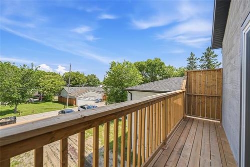 369 Berry St, Winnipeg, MB - Outdoor With Exterior