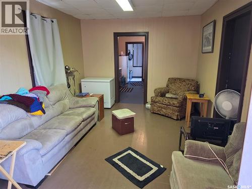 460 Mistusinne Crescent, Mistusinne, SK - Indoor