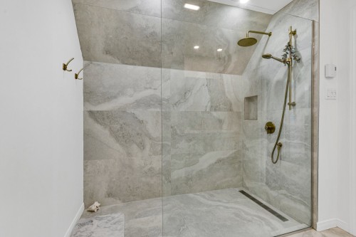 Salle de bains - 29 Av. Turcot, Saint-Sauveur, QC - Indoor Photo Showing Bathroom