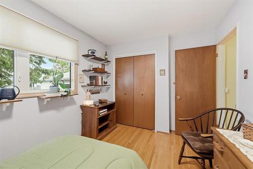 1038 Prince Rupert Ave, Winnipeg, MB - Indoor