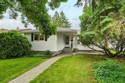 1038 Prince Rupert AVE  Winnipeg, MB R2K 1X1