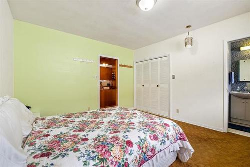 61 Verbena St, Winnipeg, MB - Indoor Photo Showing Bedroom