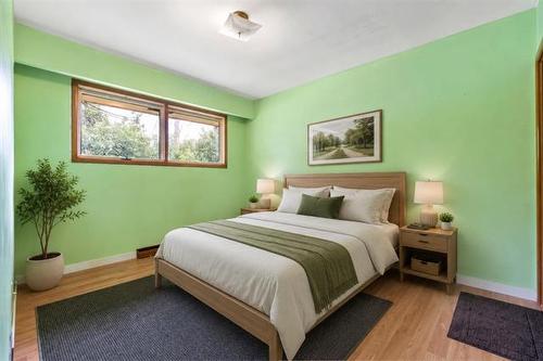 61 Verbena St, Winnipeg, MB - Indoor Photo Showing Bedroom