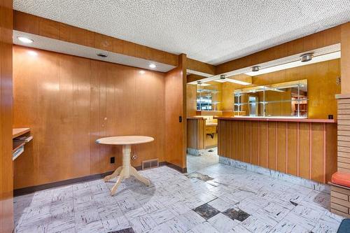 61 Verbena St, Winnipeg, MB - Indoor Photo Showing Other Room