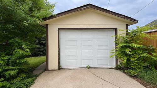 293 Ferry Rd, Winnipeg, MB - Outdoor With Exterior
