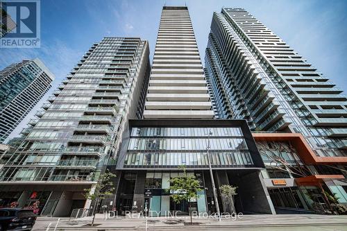 3510 - 28 WELLESLEY STREET E  Toronto, ON M4Y 0C4