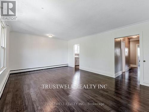 3 - 105 MARY STREET E , Whitby, Ontario L1N 2P3 4