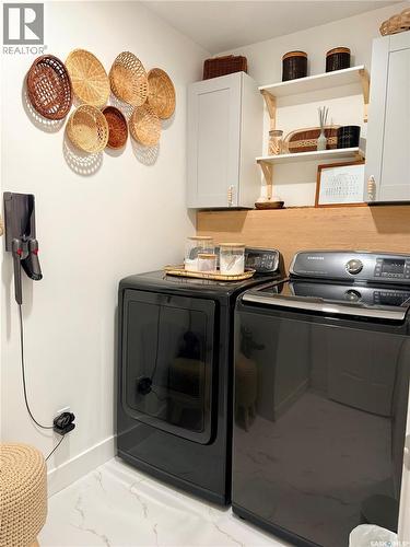 34 701 Mcintosh Street E, Swift Current, SK - Indoor Photo Showing Laundry Room