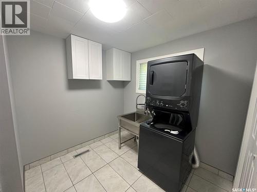 142 2Nd Avenue W, Central Butte, SK - Indoor