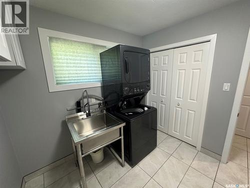 142 2Nd Avenue W, Central Butte, SK - Indoor