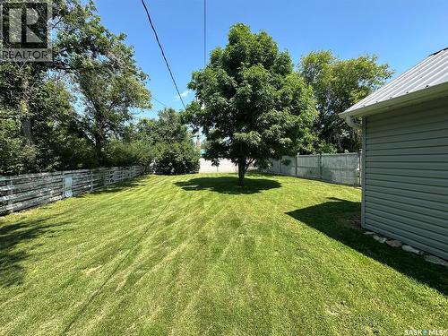 142 2Nd Avenue W, Central Butte, SK - Outdoor