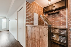 Bar - 